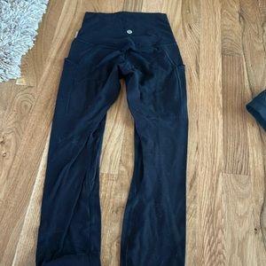 black lululemon align leggings with pockets!!